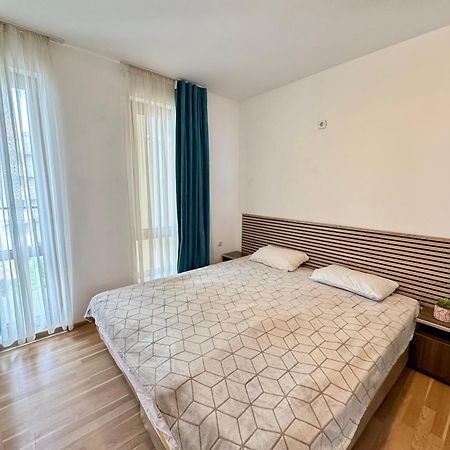 Dkapartments Diamond Bay Слънчев бряг Екстериор снимка