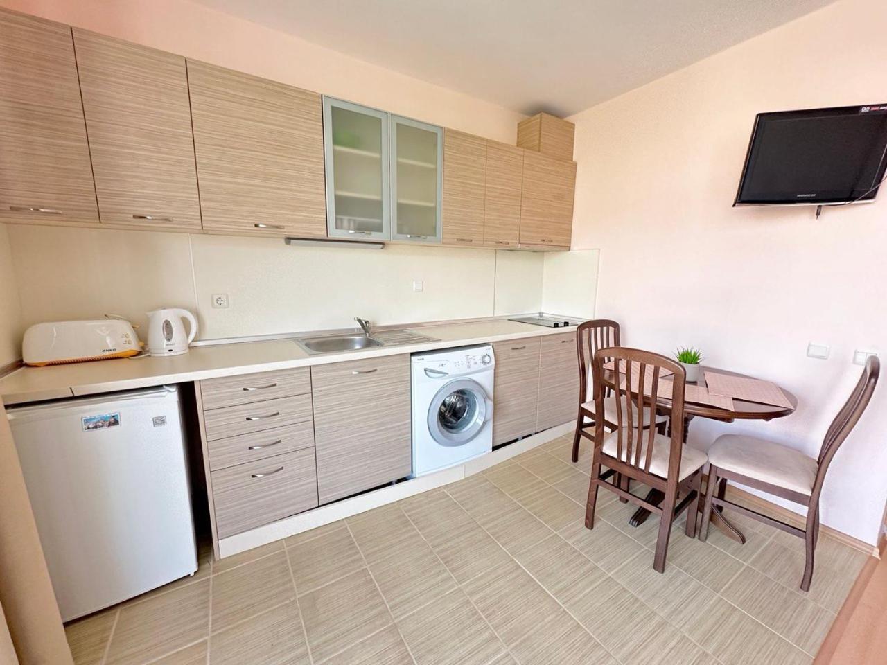 Dkapartments Diamond Bay Слънчев бряг Екстериор снимка