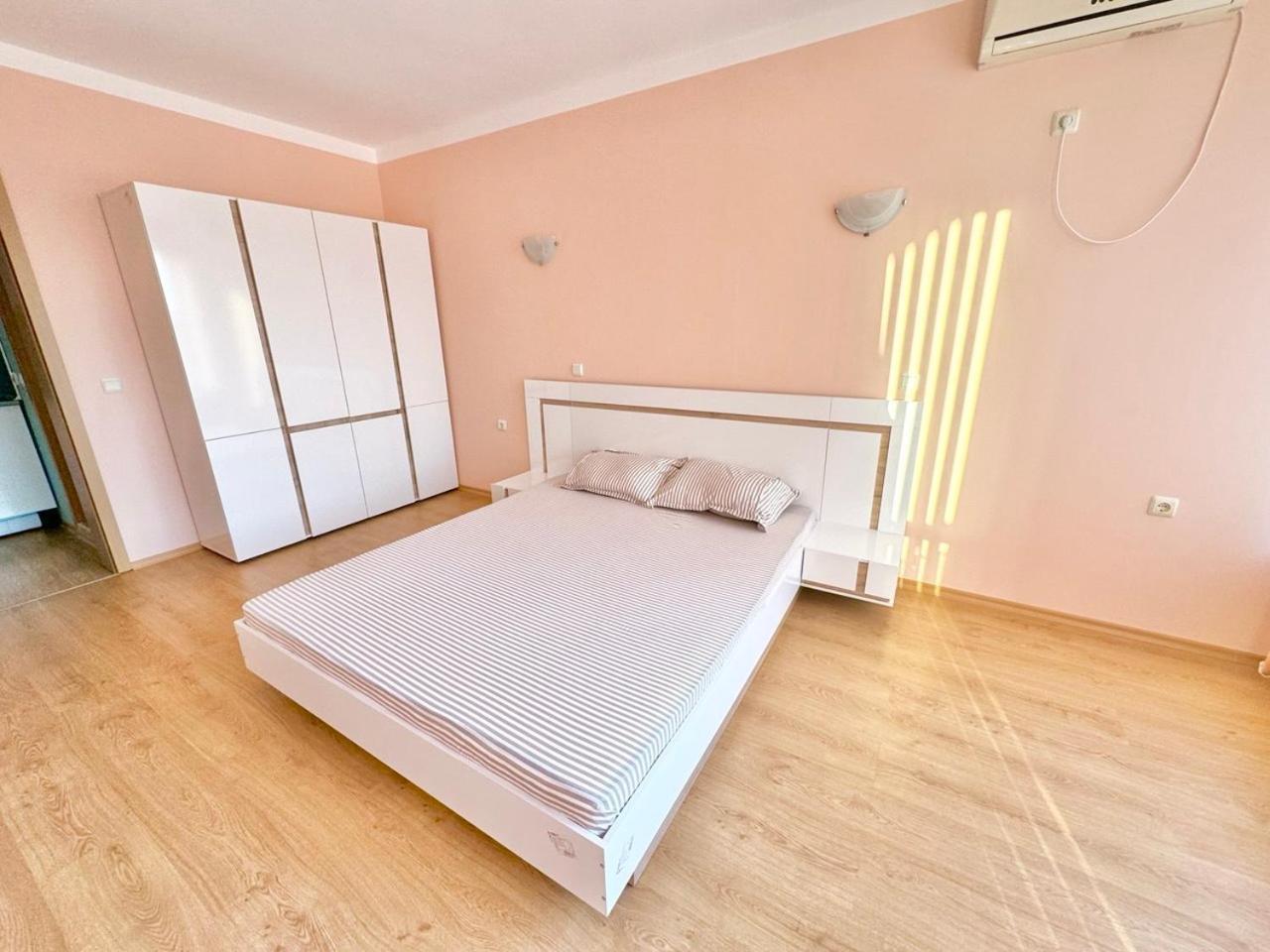 Dkapartments Diamond Bay Слънчев бряг Екстериор снимка